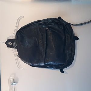 NWT ALDO Tech Friendly lap top Backup for 15" Laptop